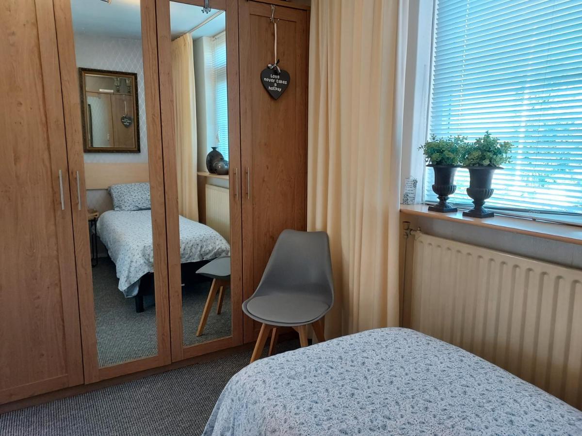 Familie Postma B&B Anjum Exteriör bild